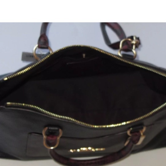 Authentic Coach leather signature canvas satchel - Picture 6 of 8